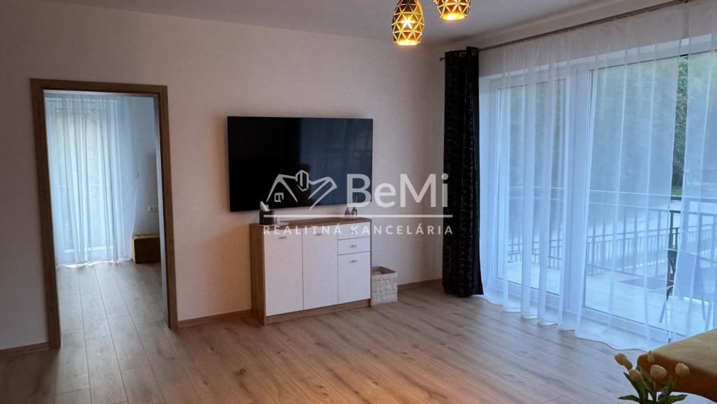 Prenájom 2-izbového bytu – Oravské Veselé