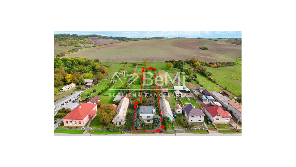 RODINNÝ DOM S GARÁŽOU A ZÁHRADOU V RAKYTNÍKU - NA PREDAJ