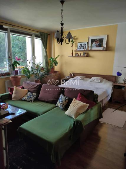 Na predaj 3-izbový byt Trenčianske Teplice