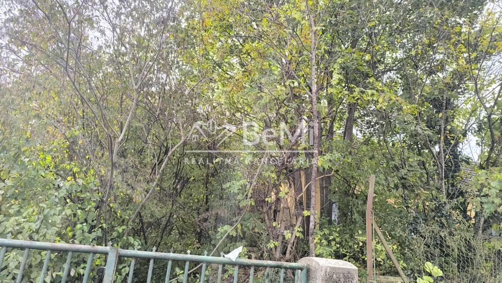 Na preda dva stavebné pozemky so súpisným číslom Čachtice