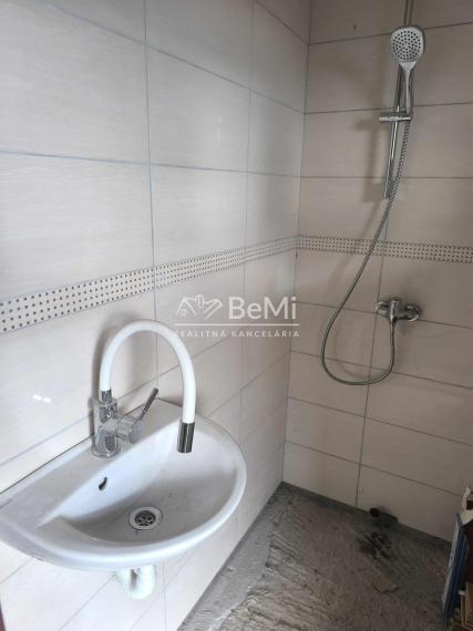 Rekreačná chata Kálnica - Beckov