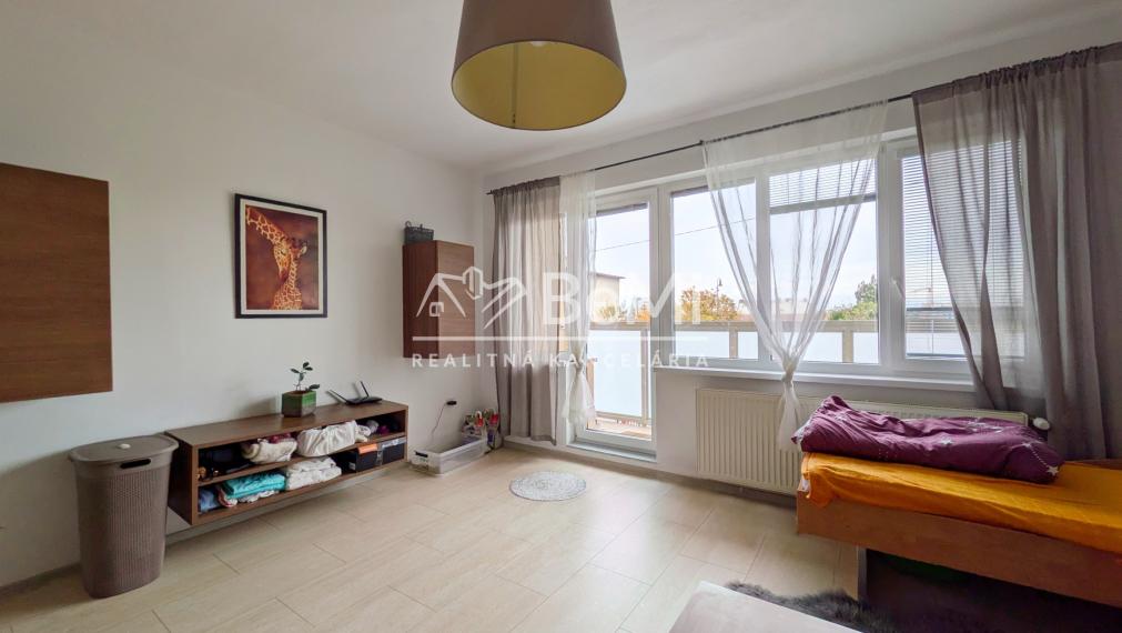 Predaj, 4 izbový byt+ garáž +záhrada - Nitra (1235-114-AFI)