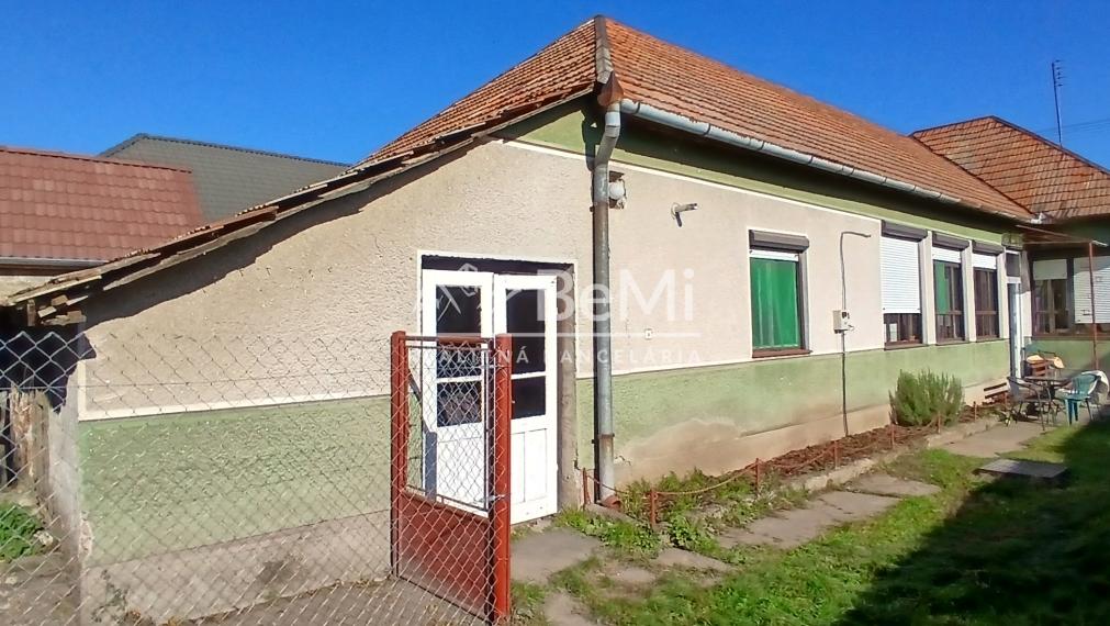 Predaj, rodinný dom Čata (008-12-MIMI)