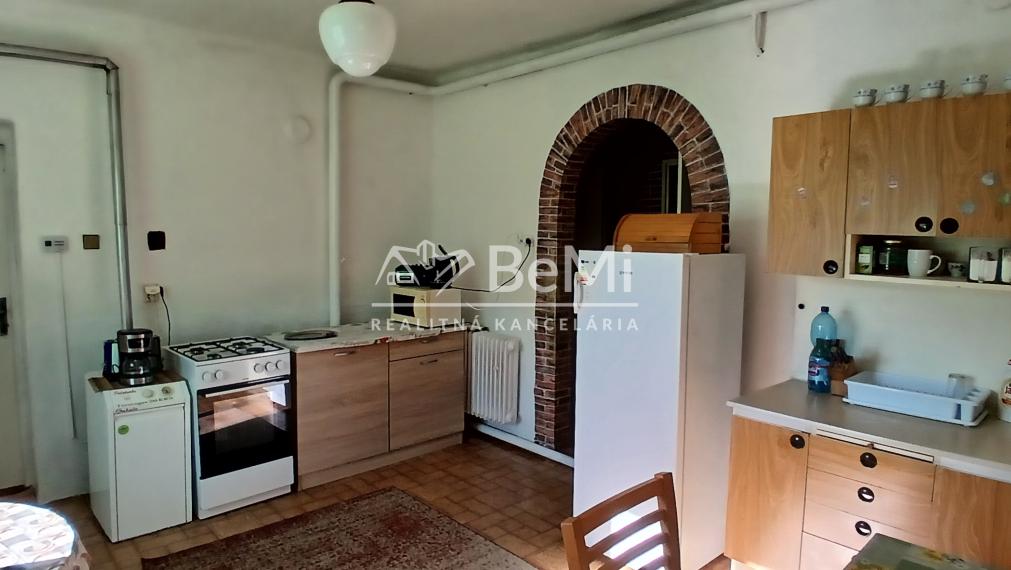 Predaj, rodinný dom Čata (008-12-MIMI)