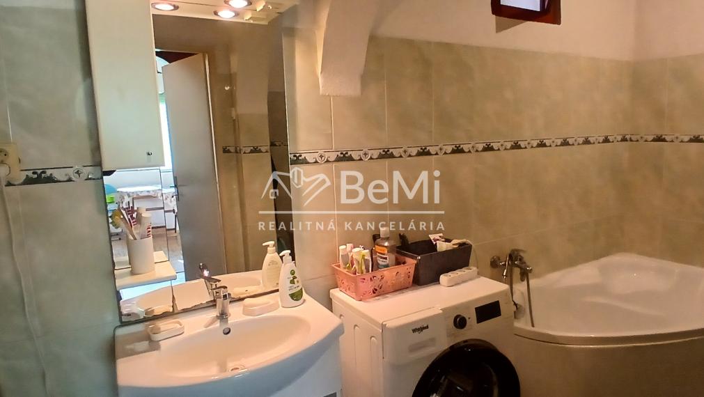 Predaj, rodinný dom Čata (008-12-MIMI)