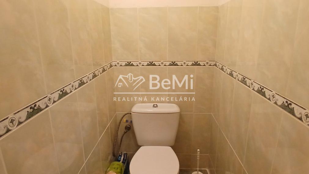 Predaj, rodinný dom Čata (008-12-MIMI)