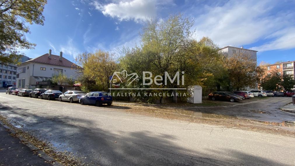 Nitra centrum Staré Mesto pozemok 644 m2 ID 593-14-MIG