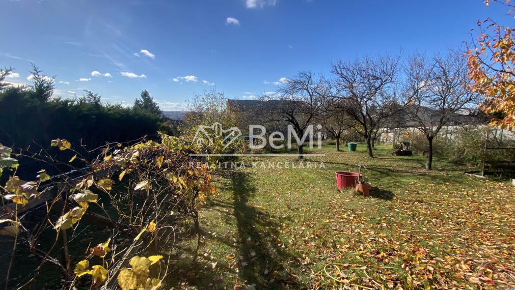 Nitra Zobor pozemok cca 1 000m2 ID 594-14-MIG