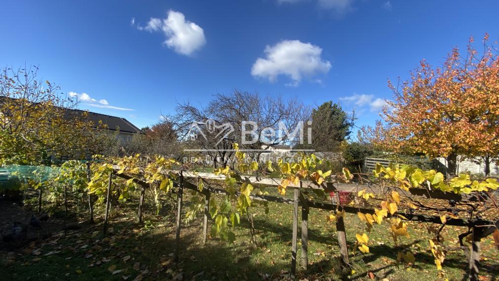 Nitra Zobor pozemok cca 1 000m2 ID 594-14-MIG