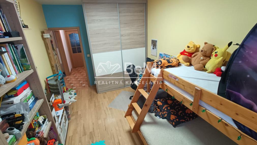 PREDÁME 4 IZBOVÝ BYT 98m², 2x wc, 2x klíma, 3D krb🏡