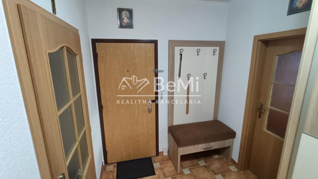 PREDÁME 4 IZBOVÝ BYT 98m², 2x wc, 2x klíma, 3D krb🏡