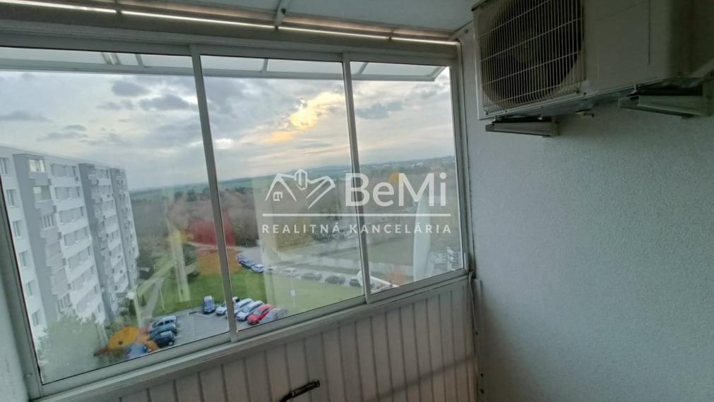 PREDÁME 4 IZBOVÝ BYT 98m², 2x wc, 2x klíma, 3D krb🏡