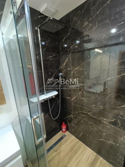 PREDÁME 4 IZBOVÝ BYT 98m², 2x wc, 2x klíma, 3D krb🏡