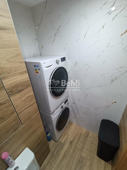 PREDÁME 4 IZBOVÝ BYT 98m², 2x wc, 2x klíma, 3D krb🏡