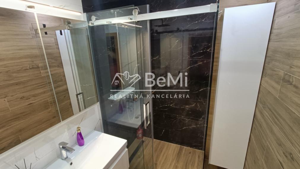 PREDÁME 4 IZBOVÝ BYT 98m², 2x wc, 2x klíma, 3D krb🏡