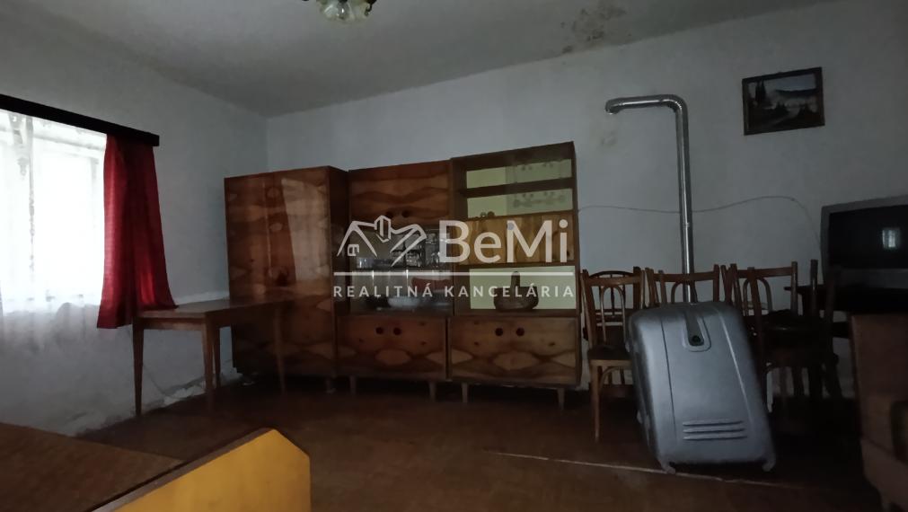 Dve rodinné domy v Maďarsku- obec Arka- NA PREDAJ