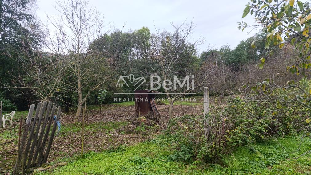 Dvojpodlažný rodinný dom v obci Arka , Maďarsko - NA PREDAJ