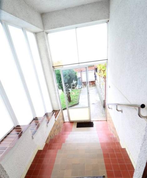 Rodinný dom v Čachticiach – na skvelom mieste hneď pri škole