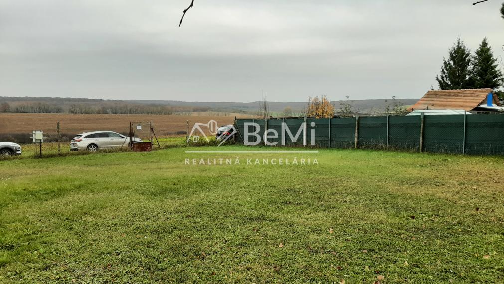 Pozemok  Nitra  Párovské  Háje  500m2   ID  004-14-VISK