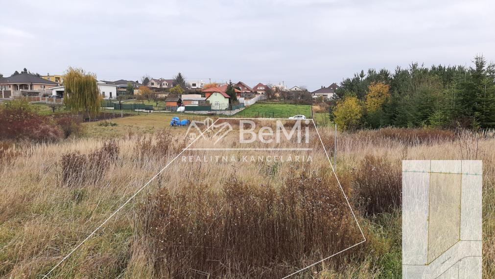 Pozemok  Nitra   Párovské  Háje  ID 005-14-VISK