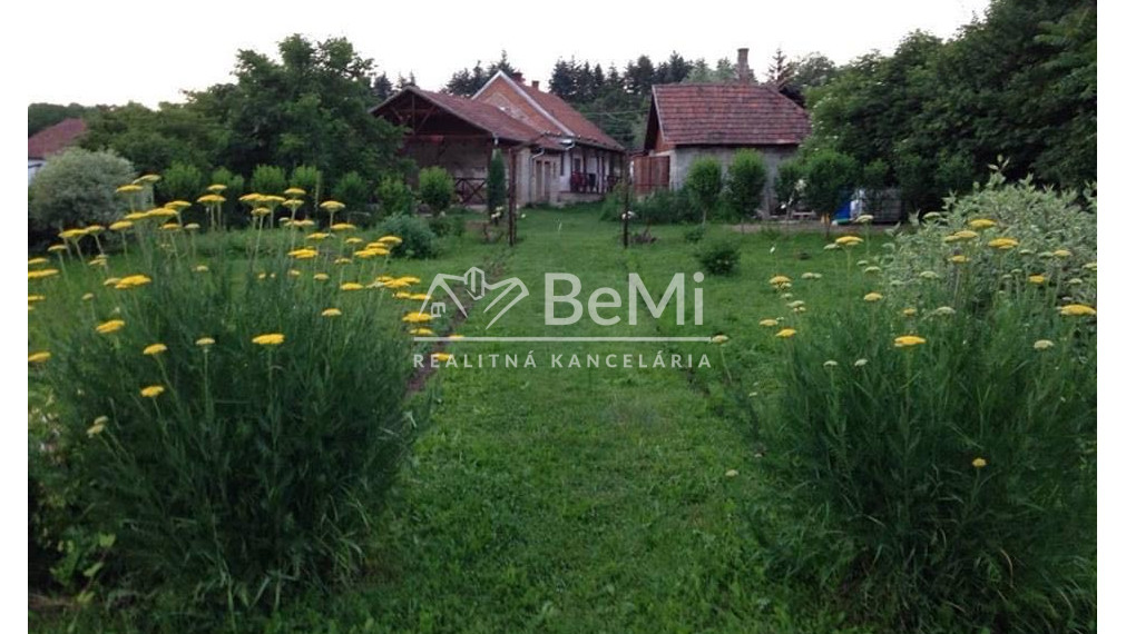 Pozemok 7 400 m² len 19 km od hranice Košíc!