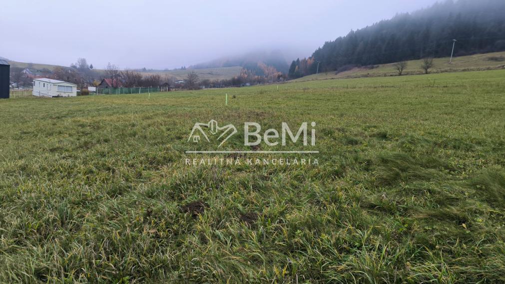 Pozemok v obci Višňové, okr. Žilina, 1578m2