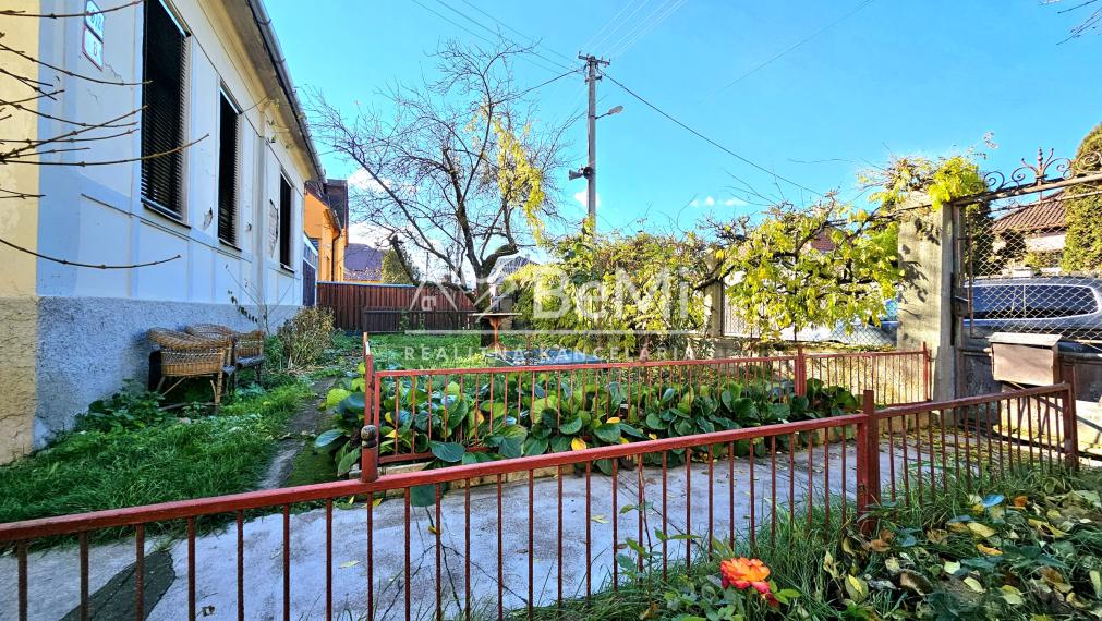 RODINNÝ DOM PRI CENTRE RIMAVSKEJ SOBOTY S GARÁŽOU A ZÁHRADOU
