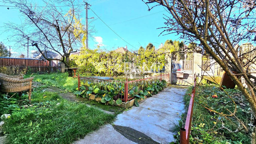 RODINNÝ DOM PRI CENTRE RIMAVSKEJ SOBOTY S GARÁŽOU A ZÁHRADOU