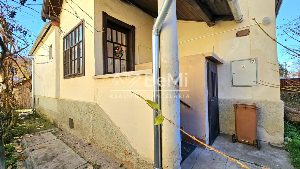 RODINNÝ DOM PRI CENTRE RIMAVSKEJ SOBOTY S GARÁŽOU A ZÁHRADOU