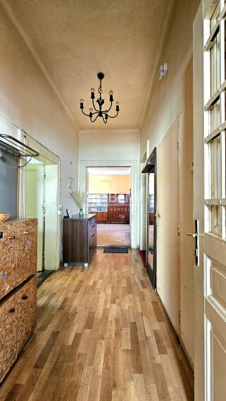 RODINNÝ DOM PRI CENTRE RIMAVSKEJ SOBOTY S GARÁŽOU A ZÁHRADOU