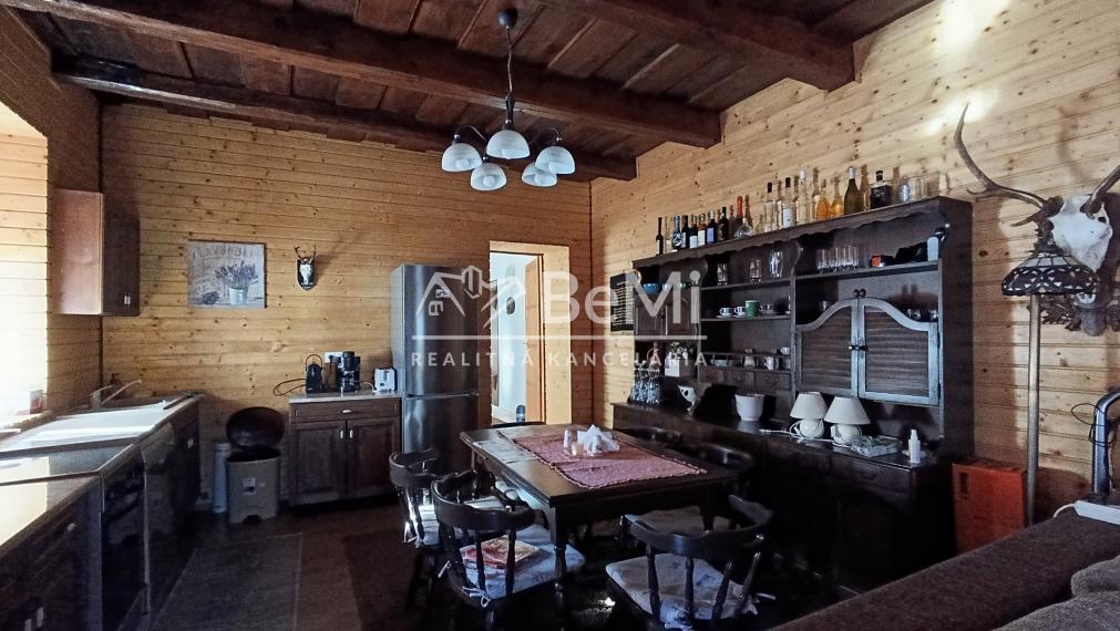 Rodinný dom vedľa obce Buzica - NA PREDAJ