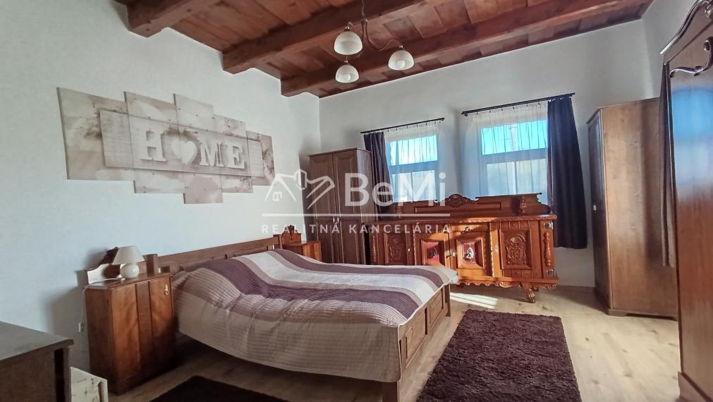 Rodinný dom vedľa obce Buzica - NA PREDAJ