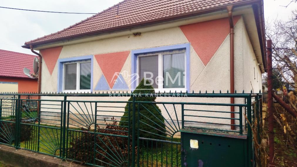 039-12-PAMAa Rodinný dom v obci Golianovo s potenciálom