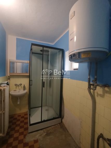 039-12-PAMAa Rodinný dom v obci Golianovo s potenciálom