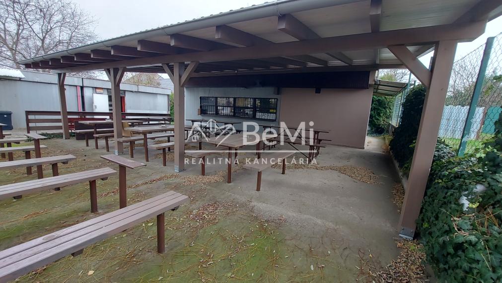 Predaj pozemok - prevádzka Zbehy pri Nitre (235-18-JUF)