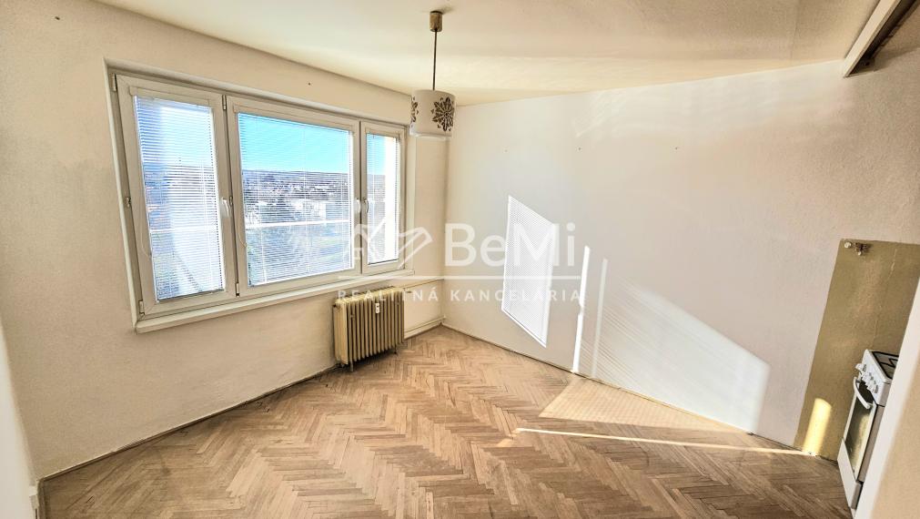 1-IZBOVÝ BYT NA SÍDLISKU RIMAVA, RIMAVSKÁ SOBOTA - NA PREDAJ