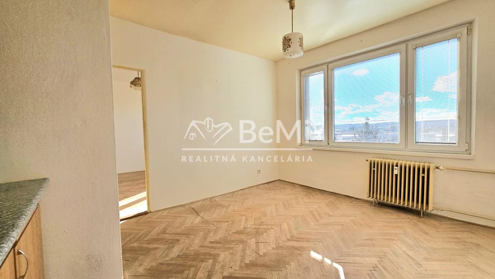 1-IZBOVÝ BYT NA SÍDLISKU RIMAVA, RIMAVSKÁ SOBOTA - NA PREDAJ