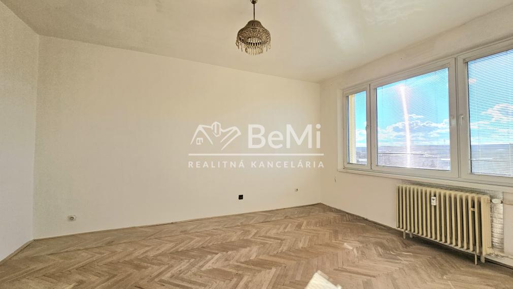 1-IZBOVÝ BYT NA SÍDLISKU RIMAVA, RIMAVSKÁ SOBOTA - NA PREDAJ