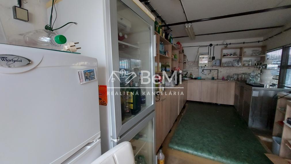 Predaj pozemok - prevádzka Zbehy pri Nitre (235-18-JUF)