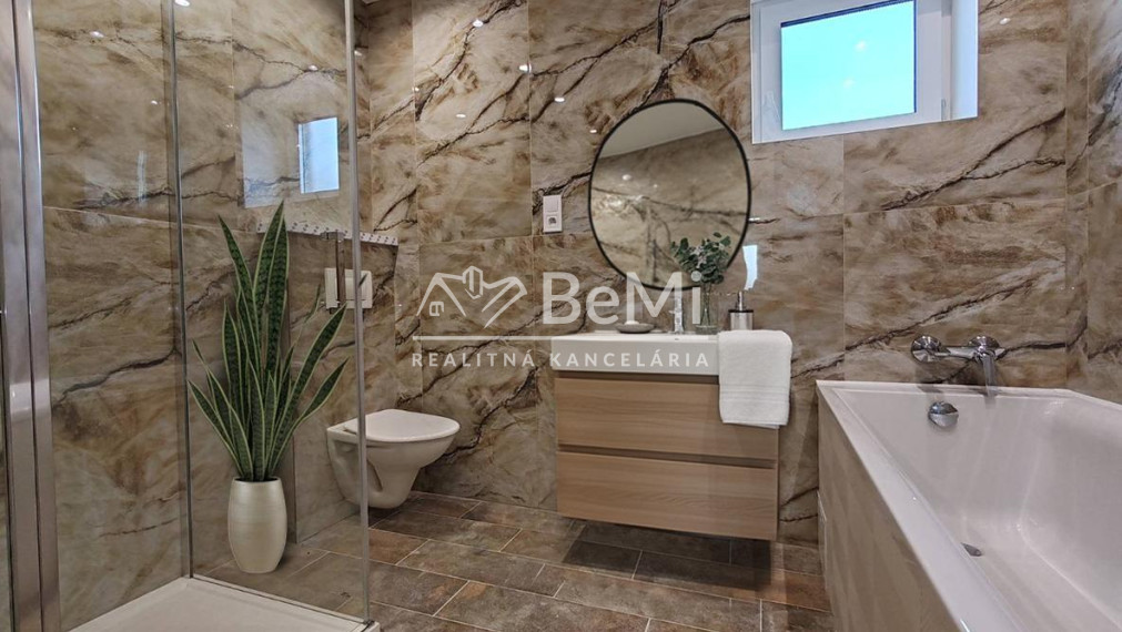 Úplne úžasný moderný 5-izbový bungalov 15 min. od Košíc