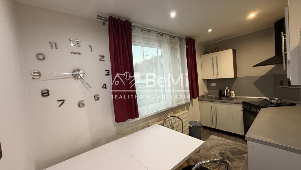 2.5 izbový byt s logiou na Slovenskej ulici na predaj