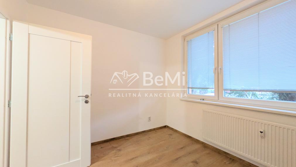 Predaj, zrekonštruovaný 3 izbový byt - Zlaté Moravce (1237-113-AFI)