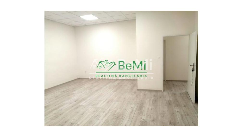 Kancelársky/prevádzkový priestor na prenájom-Lučenec