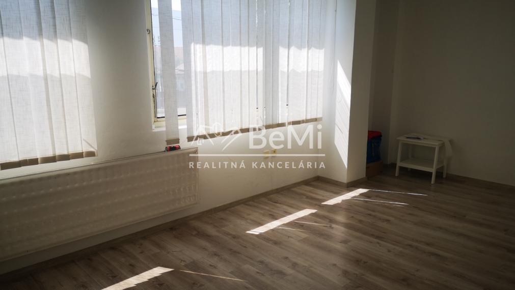 Prenájom kancelárií na Bratislavskej ulici Galanta 033-28-EVBA