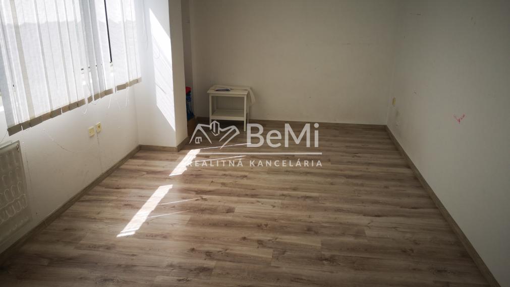 Prenájom kancelárií na Bratislavskej ulici Galanta 033-28-EVBA
