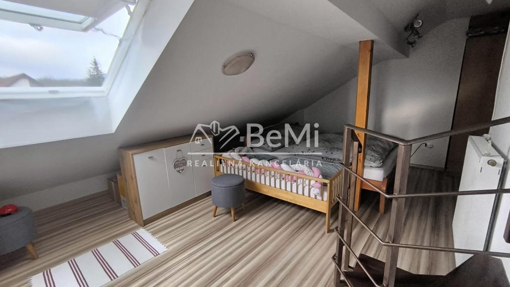 Na predaj priestranný a štýlový 4-izbový mezonet po kompletnej rekonštrukcii – Ivanovce