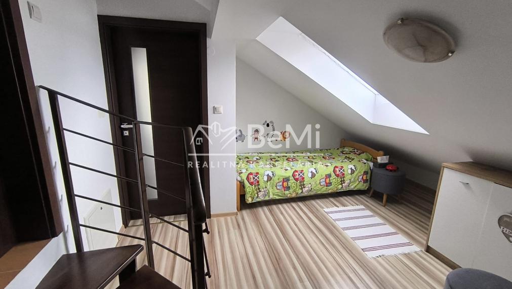 Na predaj priestranný a štýlový 4-izbový mezonet po kompletnej rekonštrukcii – Ivanovce