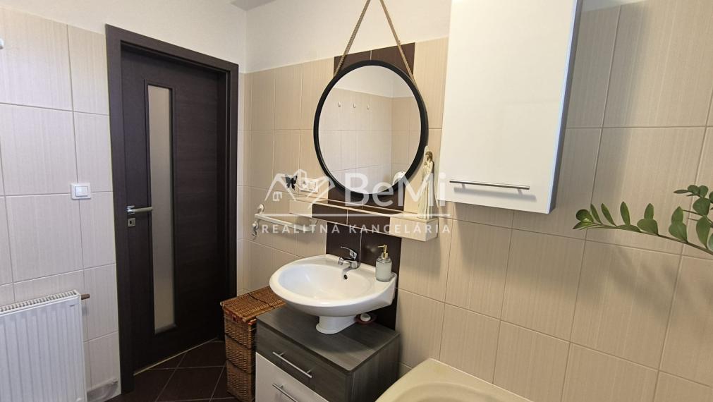 Na predaj priestranný a štýlový 4-izbový mezonet po kompletnej rekonštrukcii – Ivanovce