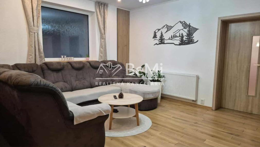 Na predaj exkluzívne zrekonštruovaný a kompletne zariadený rodinný dom