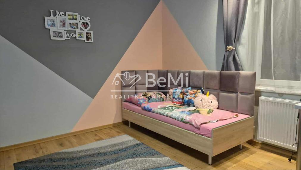 Na predaj exkluzívne zrekonštruovaný a kompletne zariadený rodinný dom